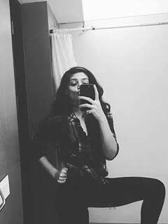 ਫ਼ਿਲਮਾਂ 'ਚ ਨਹੀਂ ਦਿੱਤਾ ਕਿਸਮਤ ਨੇ ਸਾਥ ਤਾਂ ਆਦਿੱਤਿਆ ਪੰਚੋਲੀ ਦੀ ਧੀ ਨੇ ਖੋਲ੍ਹਿਆ ਰੈਸਟੋਰੈਂਟ