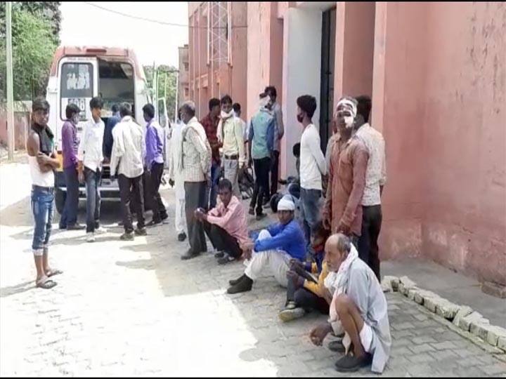 Pickup overturned in Kaushambi Uttar Pradesh, 19 injured and two serious ann Kaushambi: गंगा स्नान के लिये जा रहे श्रद्धालुओं से भरी पिकअप पलटी, 19 घायल, दो की हालत गंभीर