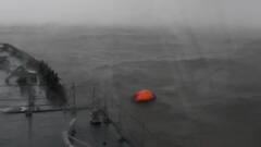 मुंबई किनाऱ्यापासून 35 किमी समुद्रात वरप्रदा टगबोटीचे अवशेष मिळाले, 13 पैकी 11 खलाशांचा मृत्यू