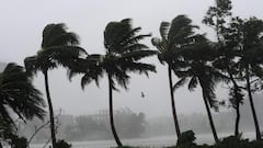 Cyclone Yaas: দুর্বল ইছামতী নদীর বাঁধ, ইয়াস-আতঙ্কে হাসনাবাদের বাসিন্দারা