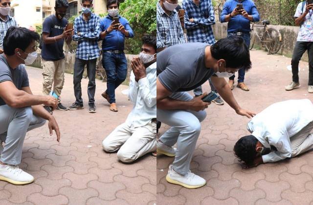 man falls in sonu sood feets as actor came outside his bunglow