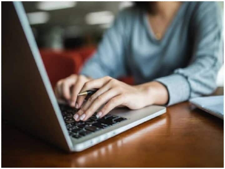 How to Earn Money From Online Work From Home Earn Money: आप घर बैठे ऑनलाइन काम करके कमा सकते है मोटा पैसा! जानिए क्या है पूरी डिटेल्स