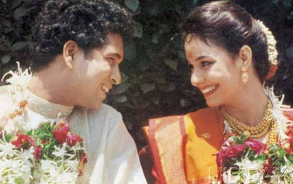 Happy Anniversary Sachin: Kambli Shares Adorable Pic Of Sachin Tendulkar & Anjali Happy Anniversary Sachin: Kambli Shares Adorable Pic Of Sachin & Anjali