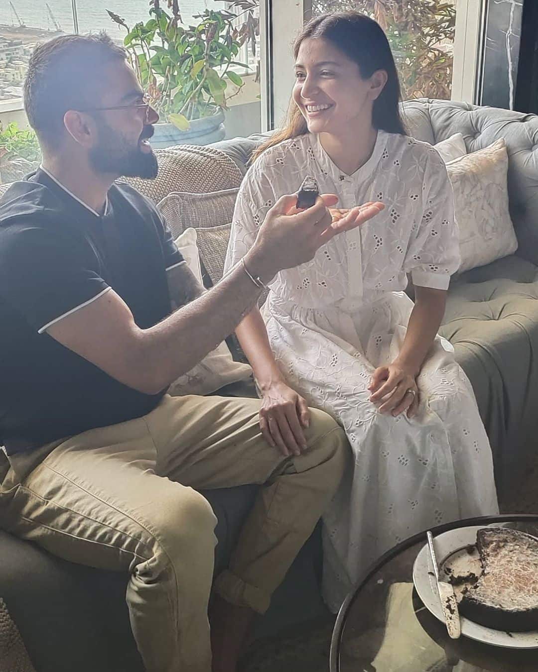 Virat Kohli And Anushka Sharma House Inside Photos The Couple Made This  House Together Before Marraige | Inside Photos: विराट-अनुष्का ने शादी से  पहले बेहद प्यार से बनवाया था ये घर, यहां