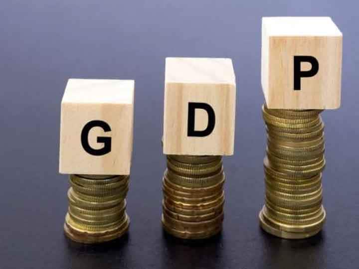 India’s GDP climbs 5.4% in October-December quarter of 2021-22, know details India's GDP Report: ડિસેમ્બર ક્વાર્ટરમાં ભારતનું અર્થતંત્ર 5.4 ટકાના દરે વધ્યું, જાણો વિગત