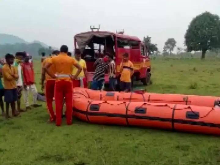 one died 7 others missing after two boats capsized in river sileru in Odisha, rescue operation underway Odisha Boat Accident: কোভিড টেস্ট এড়াতে মাঝরাতে যাত্রা, ওড়িশায় নৌকাডুবি, নিহত ১ শিশু, নিখোঁজ ৮ পরিযায়ী শ্রমিক