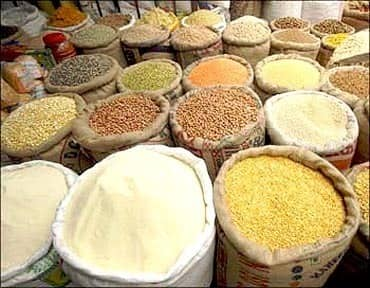 Central Govt claims about pulses prices reduction in official statement, know about pricing केंद्र सरकार ने अरहर समेत कई दालों के दाम को लेकर किया ये दावा, जानिए महंगी दालों से कितनी राहत मिली