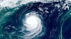 নজরে ৯ চটজলদি: কাল আছড়ে পড়তে পারে 'ইয়াস', কলকাতাবাসীকে আতঙ্কিত না হওয়ার বার্তা আবহাওয়া দফতরের