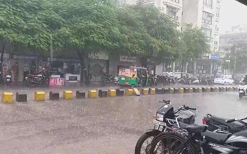 Gujarat weather: Rain forecast for for upcoming two three days in state by IMD ફરી ગુજરાતને ઘમરોળશે વરસાદ, જાણો હવામાન વિભાગે શું કરી મોટી આગાહી