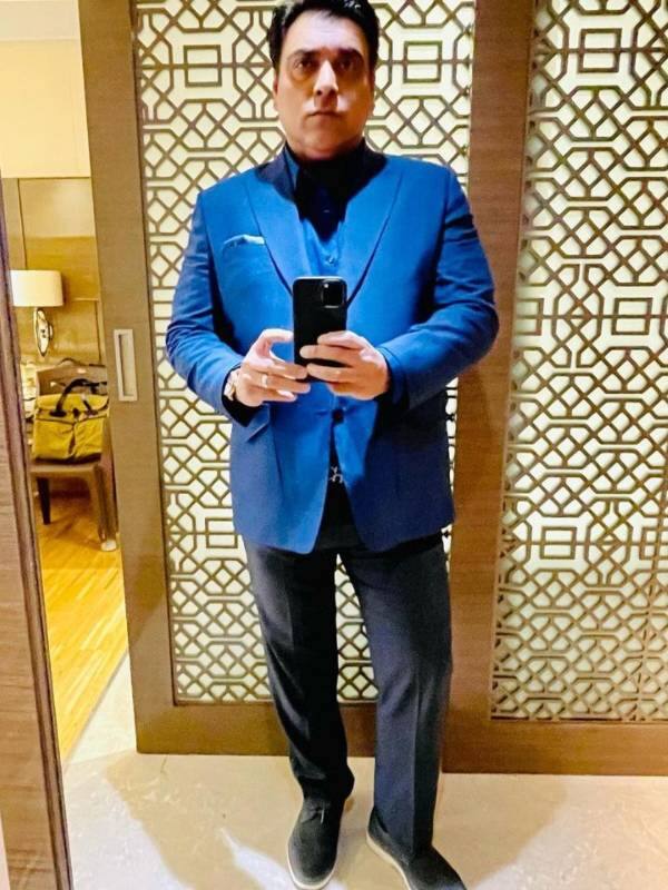 राम कपूर ने एक्टिंग में पोस्ट ग्रेजुएशन किया है. उन्होंने इसकी पढ़ाई में उन्होंने लॉस एंजिल्स से की है.