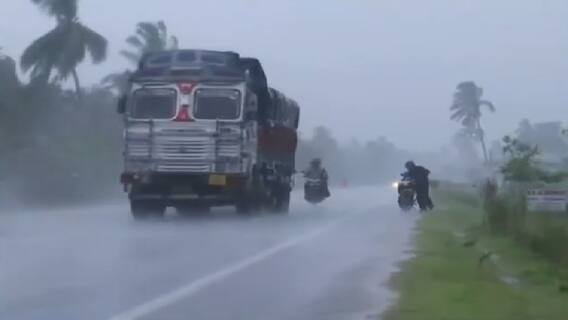 Yaas poses huge danger to Odisha, West Bengal: Full Report | Namaste Bharat (25 May 2021)