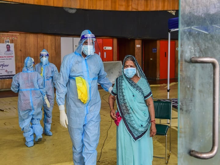 India Coronavirus Cases Today 26 May 2021 fresh cases second wave update Corona Update: कोरोना के मामले फिर बढ़े, 24 घंटे में 2.08 लाख नए केस, 4157 की मौत