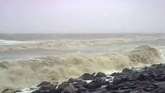 Cyclone Yaas: ओडिशा में एक किलोमीटर आगे तक बढ़ आया समंदर | Ground Report