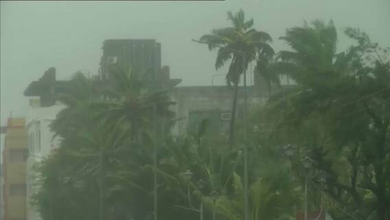 Cyclone Yaas : यास चक्रीवादळाची ओडिशा किनारपट्टीला धडक