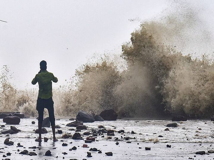 Yaas Makes landfall Cyclone Yaas hit Baleshwar Odisha ahead of schedule Yaas Landfall: শেষ হল ইয়াসের ল্যান্ডফলের প্রক্রিয়া