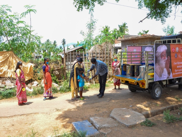 ஈஷா மயானங்களில் அயராது உழைக்கும் தன்னார்வலர்களுக்கு ஆசிகள் - சத்குரு ஜக்கி வாசுதேவ்