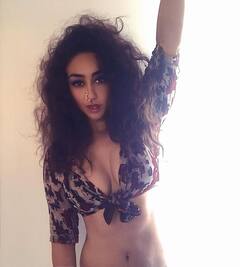 'खतरो के खिलाड़ी 11' में पहुंची महक चाहल, बोल्डनेस से करती हैं सबको घायल, देखें तस्वीरें