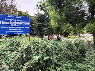 ஊரை விட்டு ஒதுக்கியதால் 15 ஆண்டுகளாக மயானத்தில் வசிக்கும் தம்பதி!