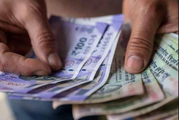 Karnataka: हनुमान मंदिर में 2 साल का बच्चा कर गया प्रवेश, दलित परिवार पर 23,000 का जुर्माना