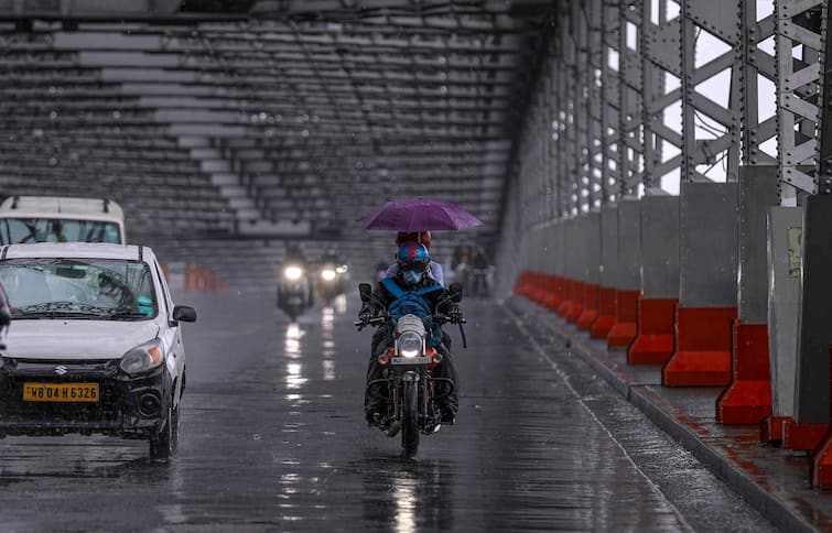 Yaas is moving fast, the cyclone is raging in Kolkata Cyclone Yaas: ঘূর্ণিঝড়ের সতর্কতা কলকাতাতেও, বন্ধ এজেসি বোস রোড, মা, গড়িয়াহাট ফ্লাইওভার