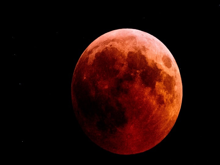 Super blood moon: Partial lunar eclipse in India on May 26 Super blood moon | இன்று சந்திர கிரகணம்: தமிழகத்தில் தெரியுமா சூப்பர் சிவப்பு நிலா?