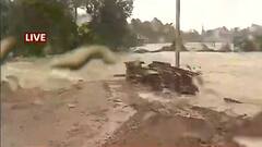 Yaas Cyclone Update: ইয়াসের তাণ্ডবে কার্যত তছনছ বালেশ্বর, প্রবল বৃষ্টিতে মাঠ বদলে গেল সাগরে