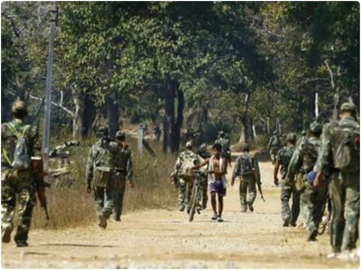 बस्तर में सुरक्षाबलों की रणनीति ने माओवादियों को पीछे हटने पर किया मजबूर, अब दूर-दराज में पहुंचने लगा विकास