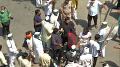 Farmers gather at Delhi border, mark 'black day' amid Coronavirus with black bands, effigy burning