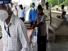 बिहार: शराबी ने दानापुर रेलवे स्टेशन पर मचाया उत्पात, घंटे भर खड़ी रही मगध एक्सप्रेस, फिर...