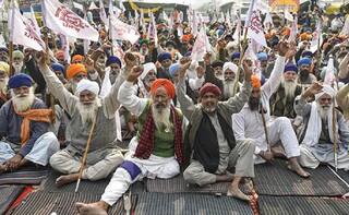 former protest in delhi durin covid19 pandemic and nhrc send notice to two states விவசாயிகள் போராட்டத்தால் ஆபத்து 3 மாநிலங்களுக்கு மனித உரிமை ஆணையம் நோட்டீஸ்