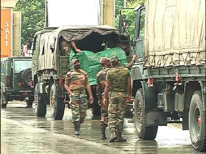 রাজ্যে ইয়াসজনিত পরিস্থিতি সামাল দিতে ১০টি জেলায় নামানো হল ১৭ কোম্পানি সেনা। নবান্নের কন্ট্রোল রুম থেকে নজরদারি মুখ্যমন্ত্রীর। সজাগ পুরসভার কন্ট্রোল রুমও।