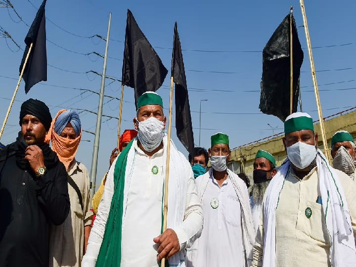 शामली में किसानों ने मनाया 'काला दिवस', बोले- सरकार के साथ होगी आर-पार की लड़ाई farmers protest in shamli celebrate Black Day against farm laws ann शामली में किसानों ने मनाया 'काला दिवस', बोले- सरकार के साथ होगी आर-पार की लड़ाई