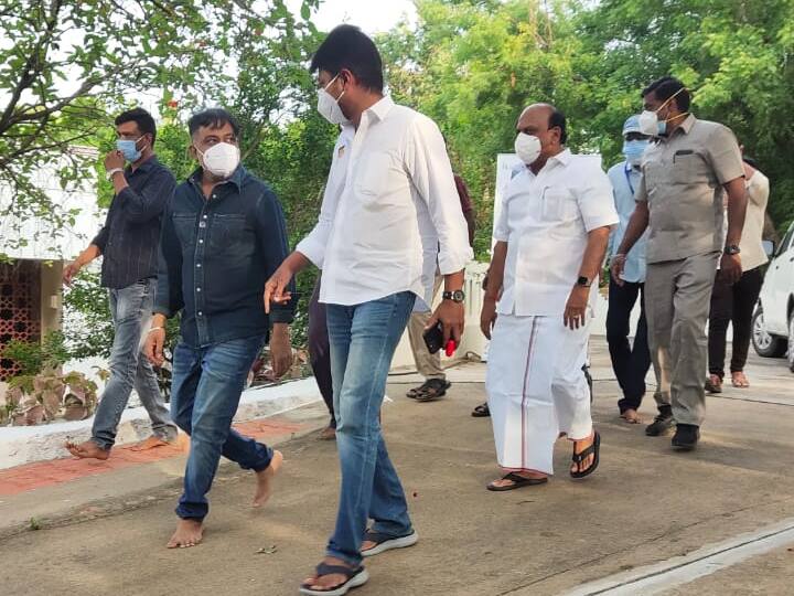 Director N Lingusamy Opened Ashram for Covid 19 Patients லிங்குசாமியின் கொரோனா ஆசிரமம்;  நேரில் வாழ்த்திய உதயநிதி