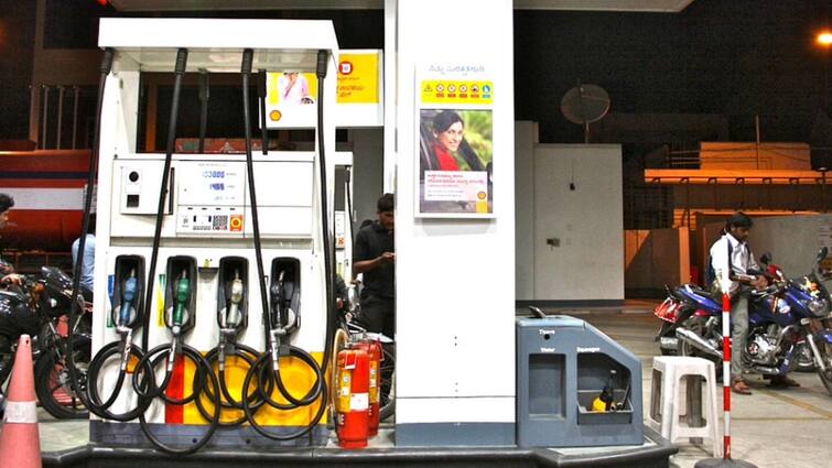 Petrol and diesel rate today Petrol and diesel prices price in on june 16 Petrol and diesel prices Today: ரூ.98யை நெருங்கும் பெட்ரோல்; ரூ.92யை தாண்டிய டீசல்!