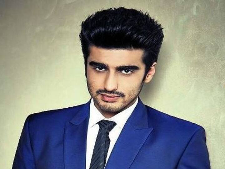 अर्जुन कपूर (Arjun Kapoor) – स्टार किड अर्जुन कपूर अपनी 12वीं परीक्षा को पास करने में असफल रहे क्योंकि वह एक अच्छे छात्र नहीं थे. फिर उन्होंने पर्दे के पीछे काम करना शुरू किया. वो फिल्मों में बड़े सितारों की तरह लीड रोल में काम नहीं कर सकते थे क्योंकि वो बहुत मोटे थे. सलमान खान ने उन्हें सलाह दी और उन्हें एक ऐसे व्यक्ति के रूप में तैयार किया जो एक फिल्म में लीड रोल का किरदार निभा सके. अर्जुन को पहला ब्रेक फिल्म इश्कजादे में मिला और तब से फिल्मों में काफी अच्छी एक्टिंग करते दिखाई देते हैं.