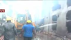 Fire at Hosiery Factory: ১৪ ঘণ্টা পার! এখনও নেভেনি গেঞ্জি কারখানা ও ওষুধের গুদামের আগুন