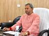 पहली बार विधानसभा पहुंचे सीएम तीरथ सिंह रावत ने कार्यालय में की पूजा-अर्चना, शुरू किया कामकाज