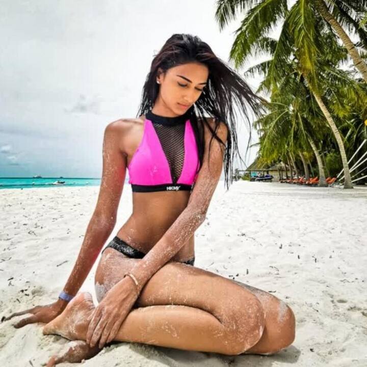 'ਕਸੌਟੀ ਜ਼ਿੰਦਾਗੀ ਕੇ' ਤੋਂ ਬਾਅਦ Erica Fernandes ਟੀਵੀ 'ਤੇ ਵਾਪਸੀ ਕਰ ਰਹੀ ਹੈ। ਉਹ ਵੈੱਬ ਸ਼ੋਅ 'ਕੁਛ ਰੰਗ ਪਿਆਰੇ ਕੇ ਐਸੀ ਭੀ' ਦੇ ਸੀਜ਼ਨ 3 ਤੋਂ ਵਾਪਸੀ ਕਰ ਰਹੀ ਹੈ।