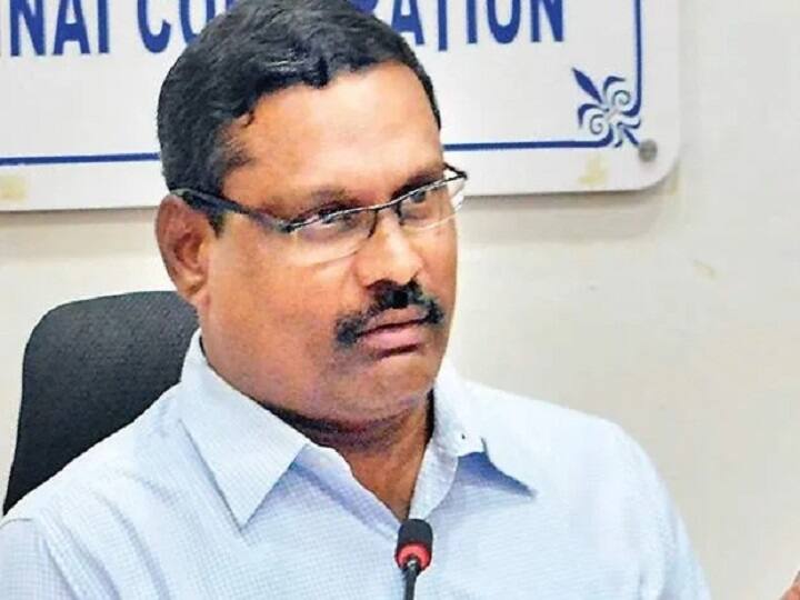 Karthikeyan IAS Allegations reason behind switching higher education department in 2 days Karthikeyan IAS Allegations | இருக்கையில் அமரும் முன்பே மாற்றப்பட்ட பதவி - முறைகேடு புகார்கள்தான் காரணமா?