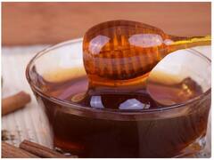 जानिए शहद के हैरान करने वाले फायदे, घाव, स्किन केयर, और खांसी के लिए कर सकते हैं इस्तेमाल