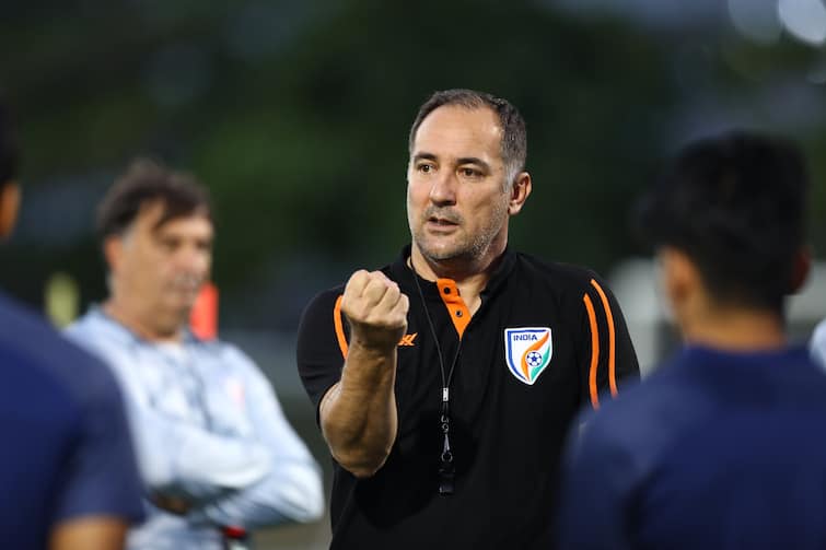 AIFF Update: Chief Indian football coach Igor Stimac contract extended until September AIFF Update: মেয়াদবৃদ্ধি, সেপ্টেম্বর পর্যন্ত সুনীলদের কোচ স্তিমাচই