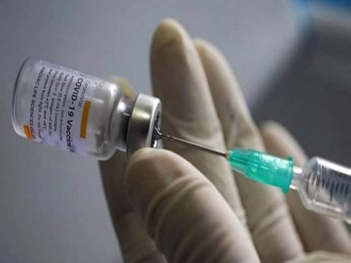 UP: सिद्धार्थनगर में कोरोना टीका का 'काकटेल' लगाने वालों के खिलाफ हुई सख्त कार्रवाई