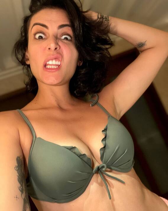 बिग बॉस फेम Mandana Karimi का बेहद बोल्ड अंदाज आया सामने, Kyaa Kool Hain Hum 3 फिल्म में भी दिखाया था ग्लैमरस अवतार, देखें तस्वीरें