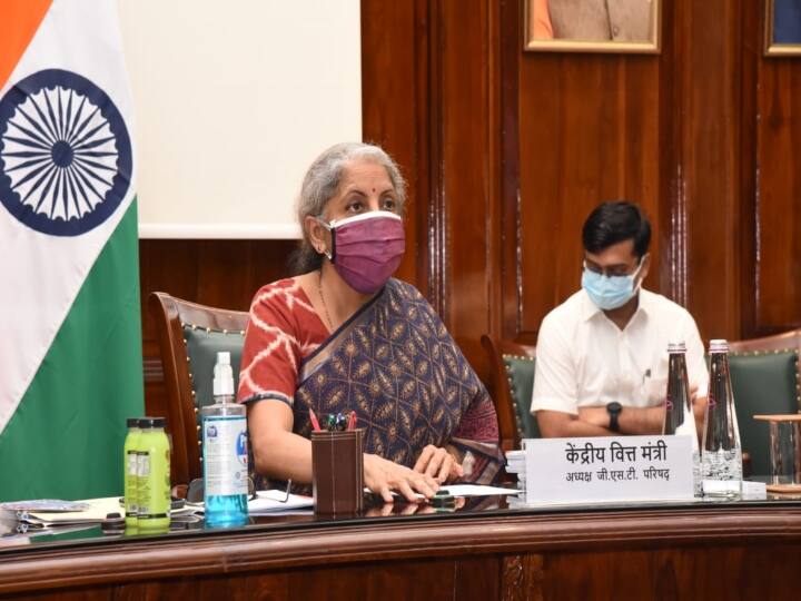 GST council decides to extend exemption for Import of Corona relief materials ”கொரோனா தடுப்பு நிவாரண பொருட்களின் இறக்குமதிக்கு வரிவிலக்கு கொடுக்கப்படும்” - நிதியமைச்சர் நிர்மலா சீதாராமன்
