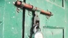 Uttarakhand: पिथौरागढ़ का गांव जहां एकमात्र आयुर्वेदिक सेंटर पर ताला बंद, जर्जर हालत में केंद्र