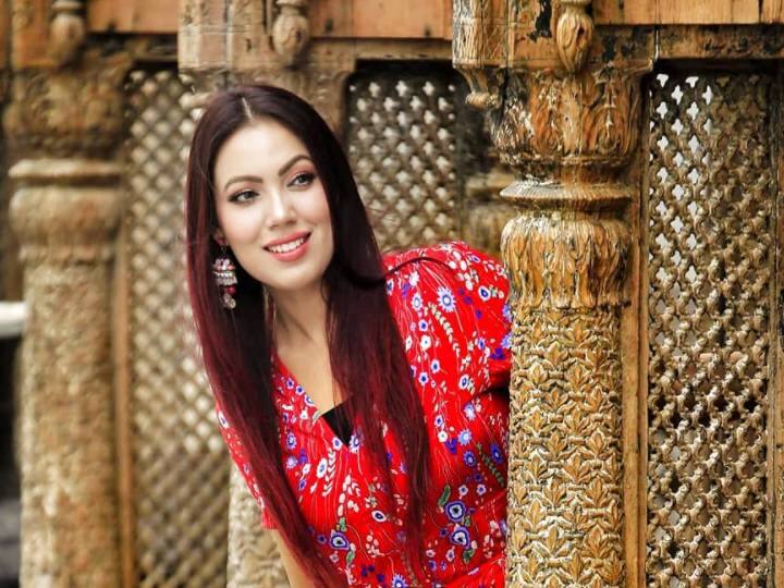 शो में बबीता जी का किरदार निभाने वाली मुनमुन दत्ता प्रति एपिसोड 35 हजार-50 हजार रुपए लेती हैं.