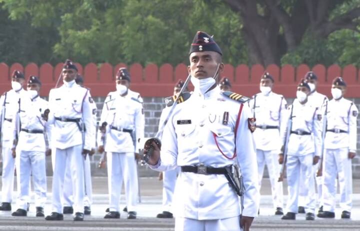 140 व्या तुकडीतील हे सर्व विद्यार्थी येत्या काळात देशसेवेसाठी सज्ज होणार असून विविध स्तरांवर आपल्या जबाबदाऱ्या पार पाडणार आहेत. (छाया सौजन्य- व्हिडीओ स्क्रीनग्रॅब/ Defence Direct Education / युट्यूब)