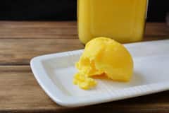 অনিদ্রা থেকে পেটের সমস্যা, মুক্তি দেবে ঘি এবং দুধ