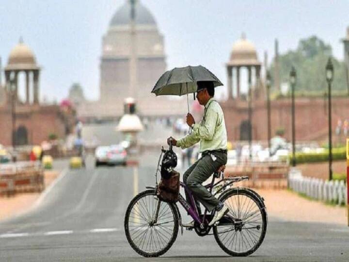 weather Updates This year's highest minimum temperature recorded in Delhi दिल्ली में दर्ज किया गया इस साल का सर्वाधिक न्यूनतम तापमान, जानें कब है बारिश की संभावना