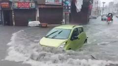 Cyclone Yaas: बारिश से बेहाल हुआ बिहार, दरभंगा में अस्पताल बना तालाब